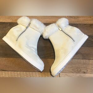 L.Paolo FLOSSIE | Faux Fur Cuff Wedge Booties